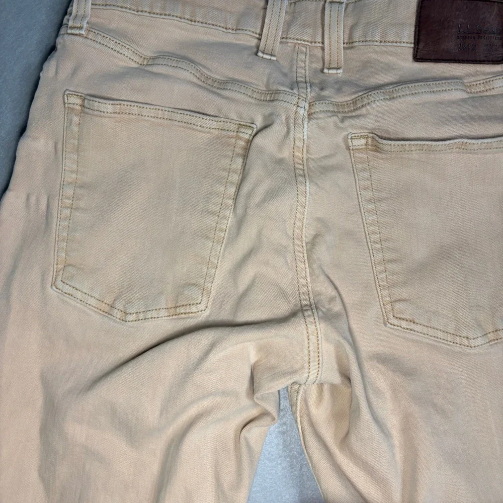 L.L.Bean BeanFlex Standard Fit Men's Jeans 32x29 Beige Stretch